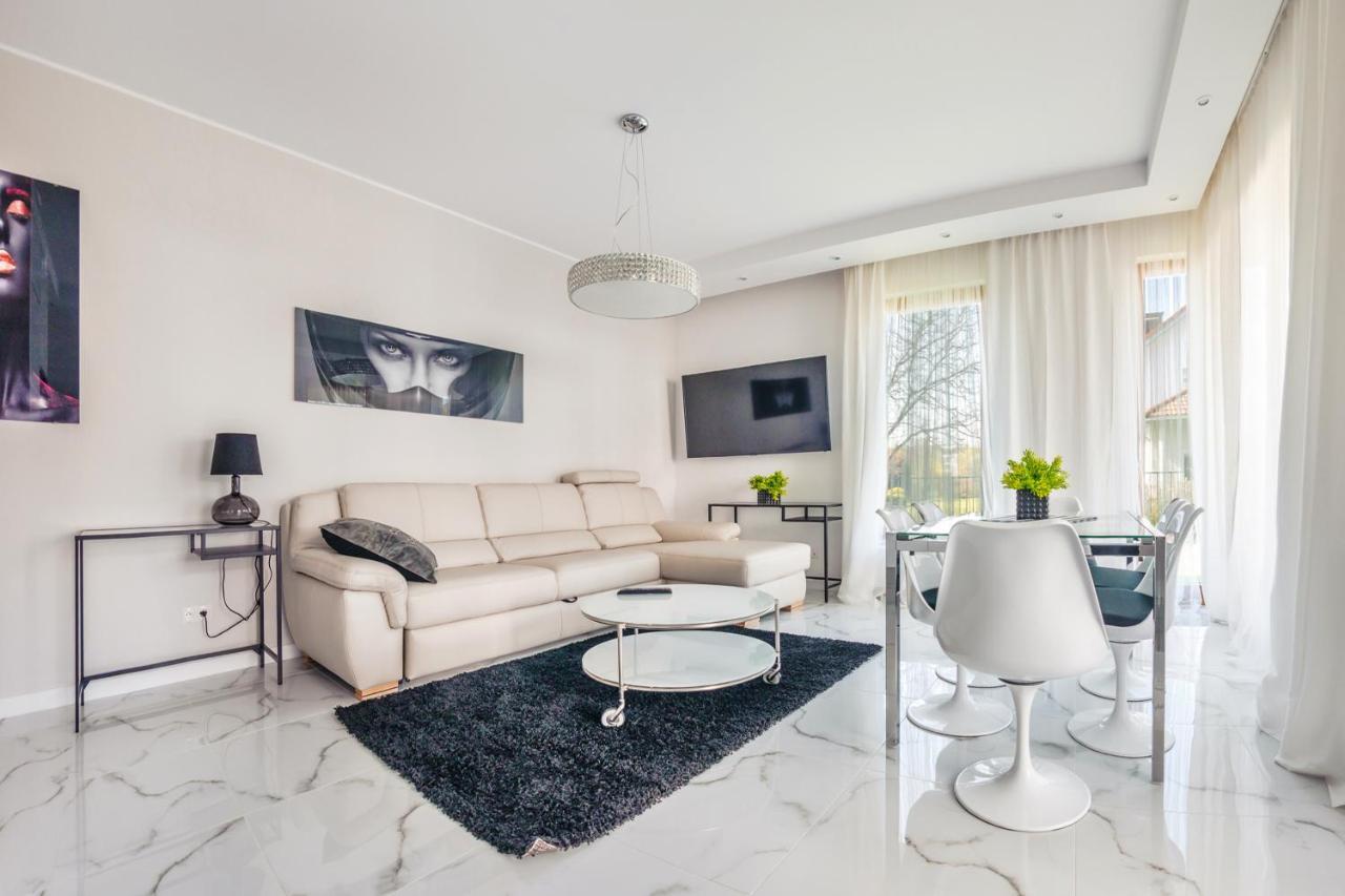 גדנסק Luxury Long Island Suite מראה חיצוני תמונה