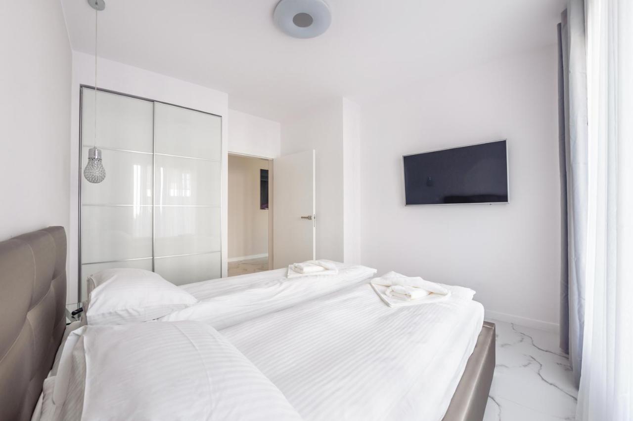 גדנסק Luxury Long Island Suite מראה חיצוני תמונה