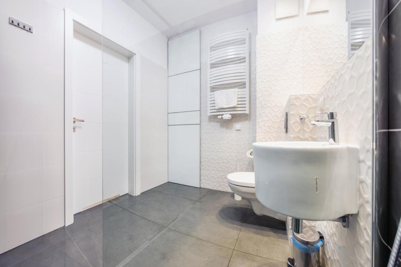 גדנסק Luxury Long Island Suite מראה חיצוני תמונה