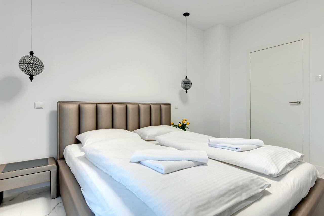גדנסק Luxury Long Island Suite מראה חיצוני תמונה